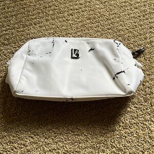 Buff bunny marble bag